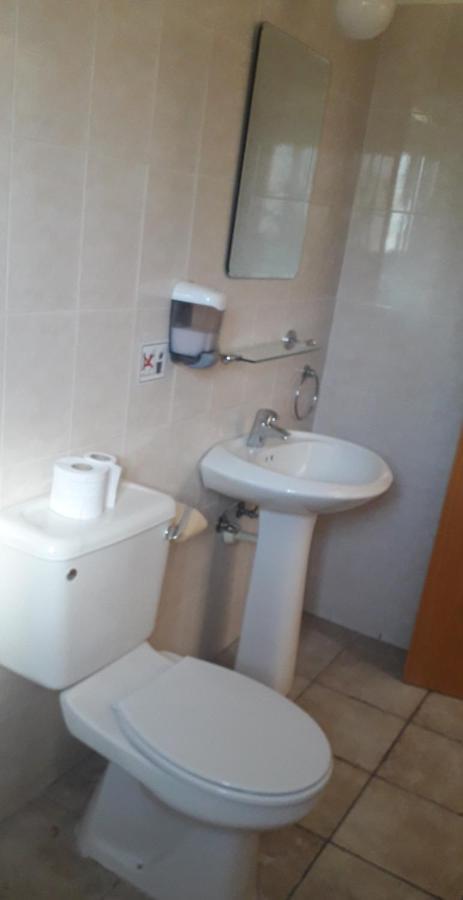 Natasha'S Apartments Paphos Ngoại thất bức ảnh